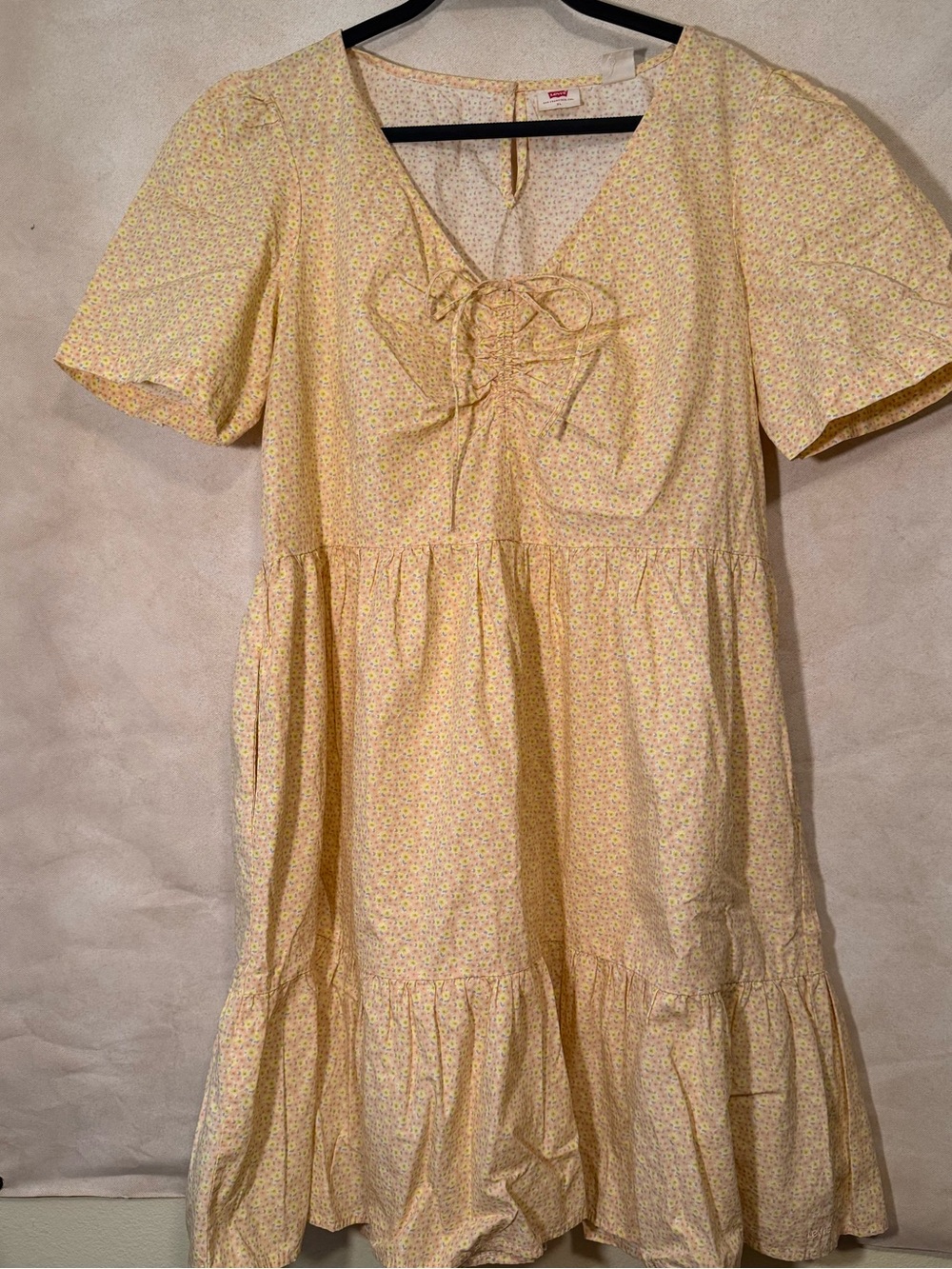 Levi’s Women’s “Marcella” Tiered Floral Yellow Knee Length Dress Size XL X-Large